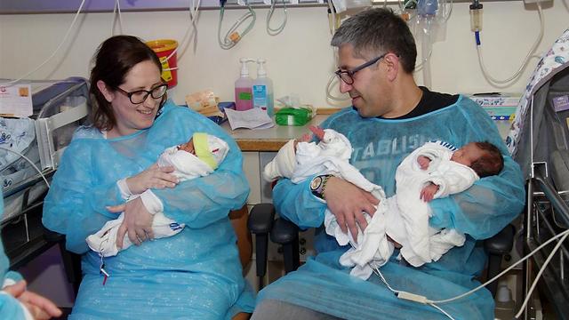 לידה נדירה בשיבא של שלישייה זהה | Ynet | 20.1.2016